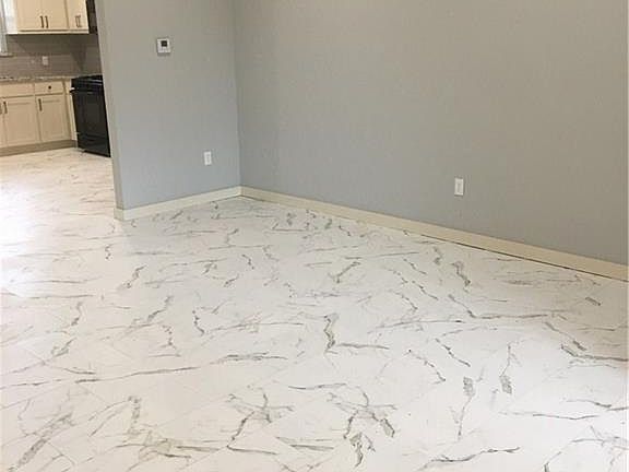 5th image of 513 SE Grand Blvd