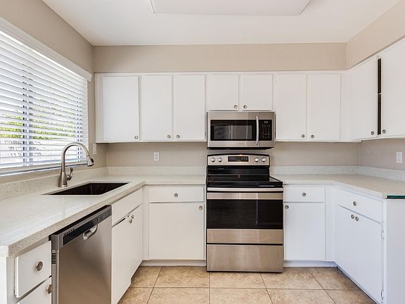 5th image of 5619 W Michelle Dr