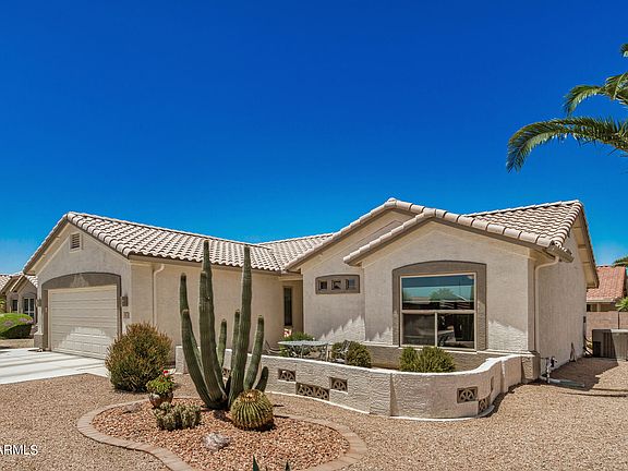 3rd image of 1472 E HAZELTINE Way