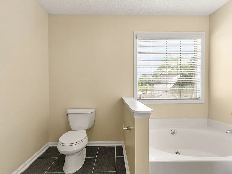 7187 Williams Rd — Photo 13
