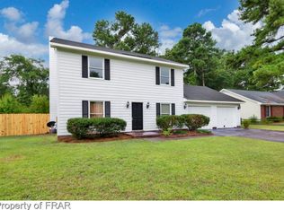 520 Old Farm Rd, Fayetteville, NC 28314