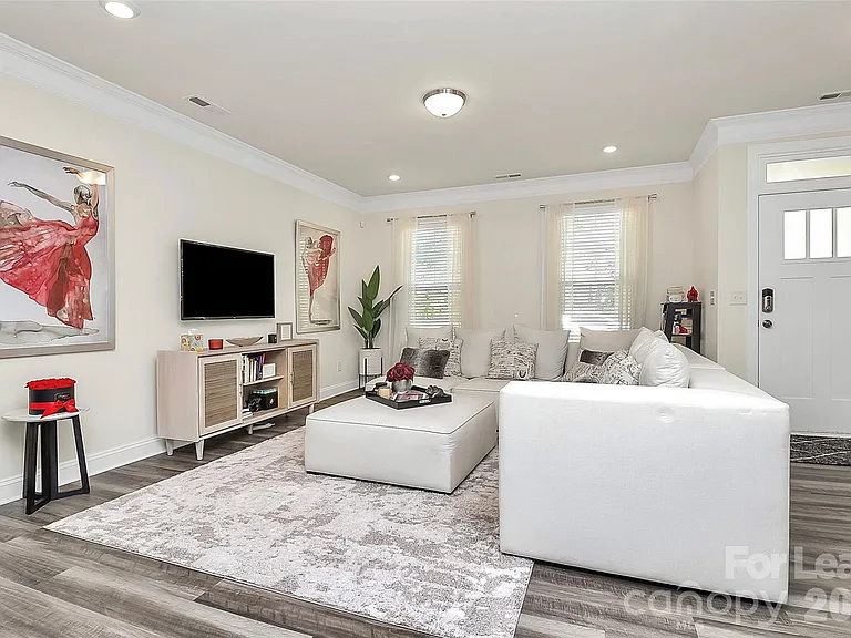 2126 Blewett Dr — Photo 5