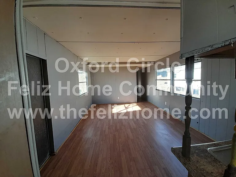 50 Short St #10 — Photo 6