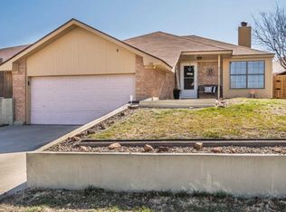 1136 Montclair Dr, Amarillo, TX 79124