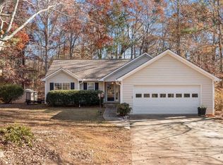 8680 Sapphire Ln, Gainesville, GA 30506