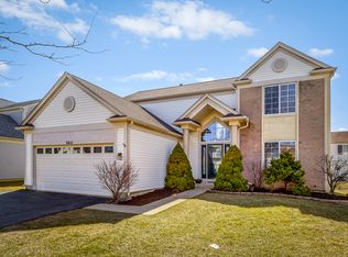 3411 Wilkes Dr, Naperville, IL 60564
