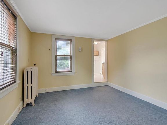 4th image of 1407 Hewitt Ave APT 2