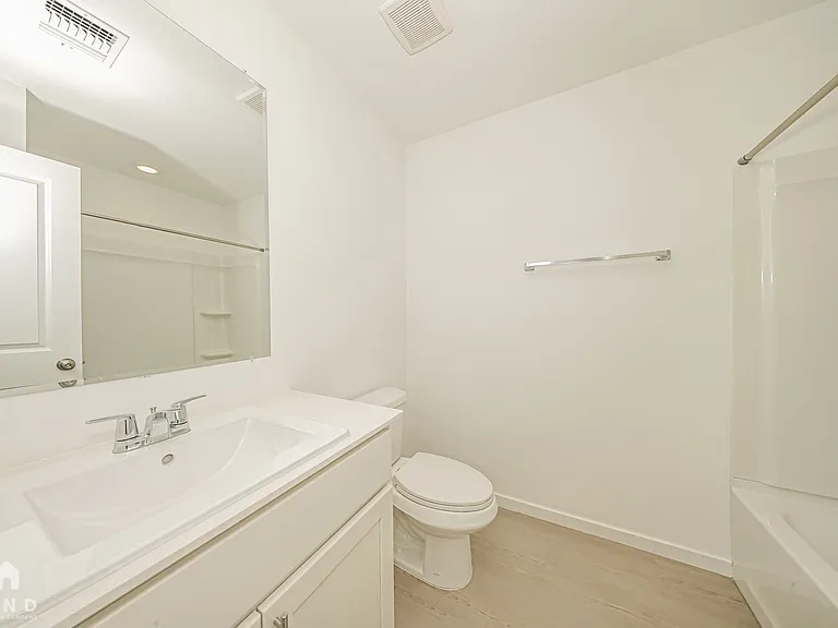 9733 NW 124th St — Photo 18