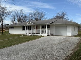 205 N Campbell St, Edina, MO 63537