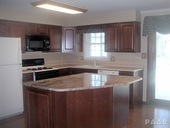 2nd image of 4616 N Lyndale Ter