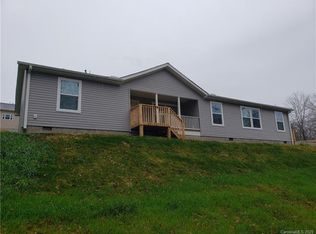 147 Bradshaw Cir, Candler, NC 28715