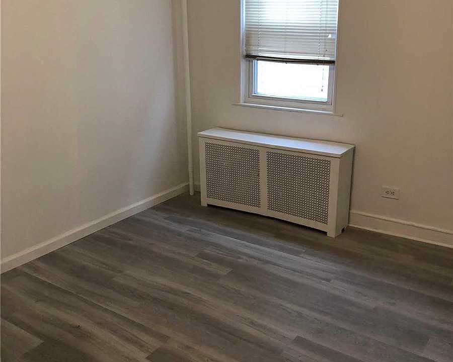 2nd image of 20-22 126th St