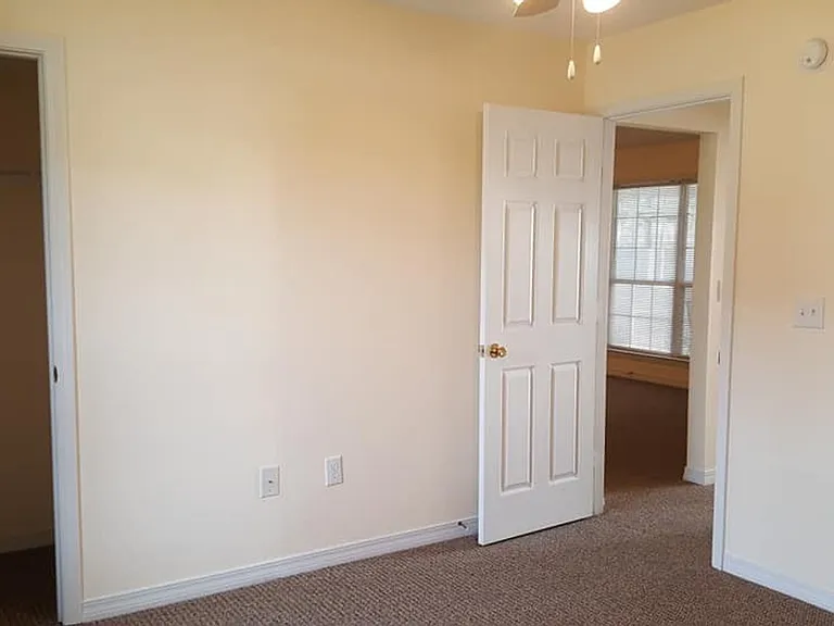 502 Meadow Ln — Photo 39