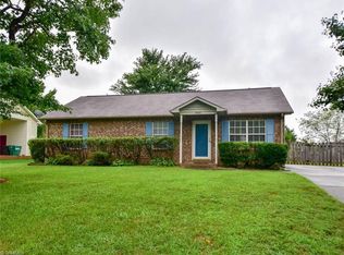 3928 Landover Dr, High Point, NC 27265