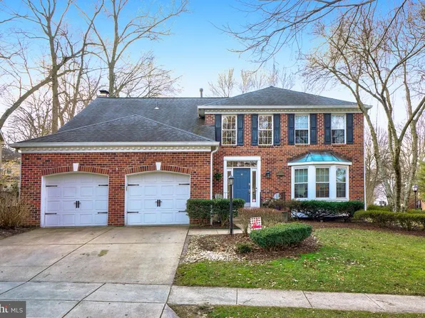 2115 Crossgate Dr, Crofton, MD 21114