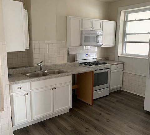 New Kitchen (Dishwasher is on delivery)