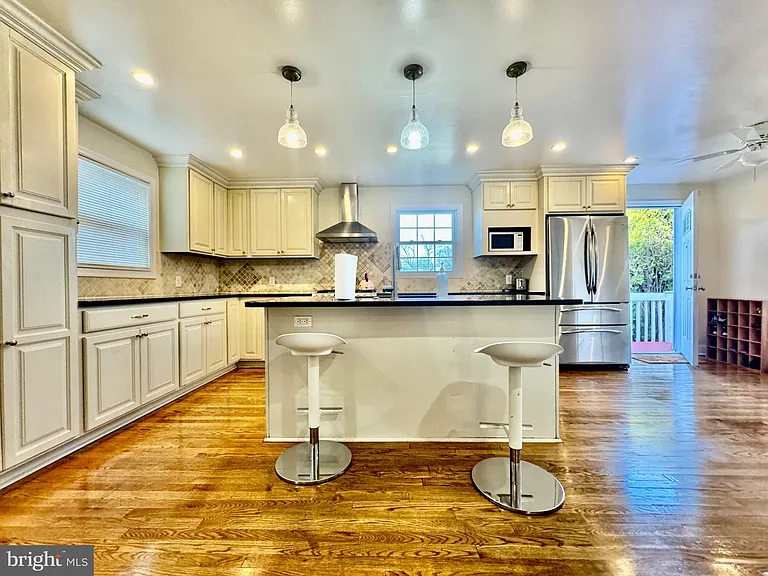 3210 Harford Rd — Photo 13