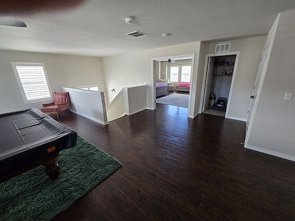4th image of 6935 New Meadow Dr