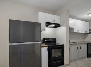 22140 Main St #8, Reeds Spring, MO 65737