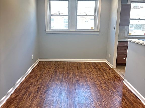 4th image of 4511 Vista St