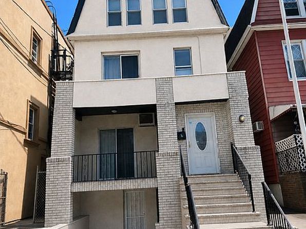 128 Sterling Ave