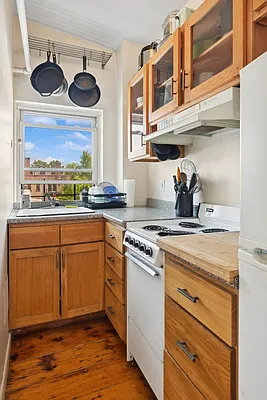 Rented by Corcoran | media 11