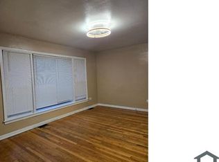 2057 W 53rd St #1, Chicago, IL 60609