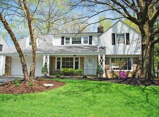 23547 Duffield Rd, Shaker Heights, OH 44122