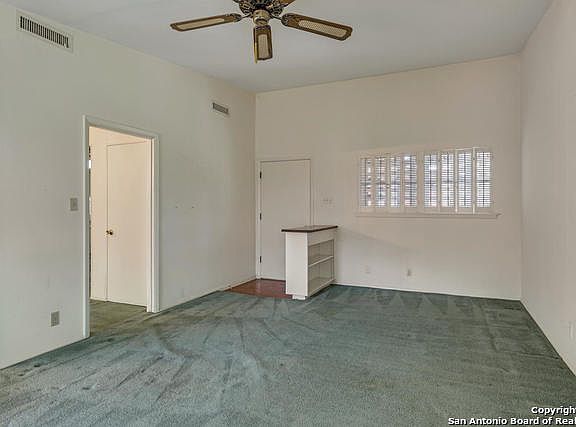 5th image of 2122 E Lawndale Dr