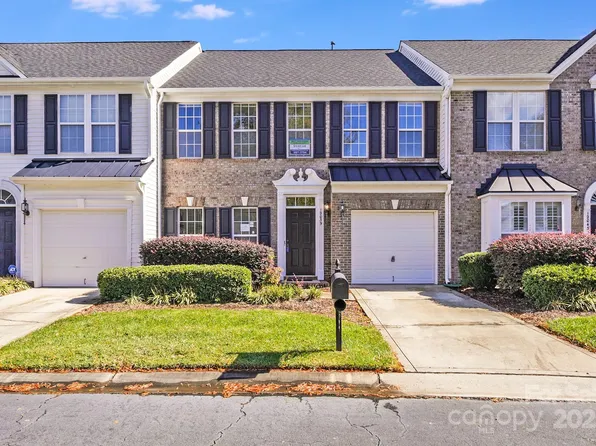 12039 Windy Rock Way, Charlotte, NC 28273