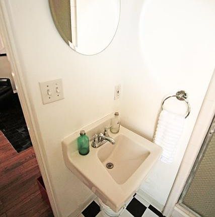 5th image of 1285 N Crescent Heights Blvd APT E