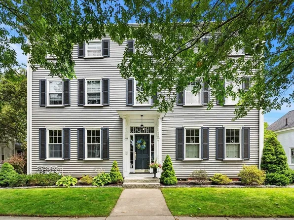 324-326 High St #1, Newburyport, MA 01950
