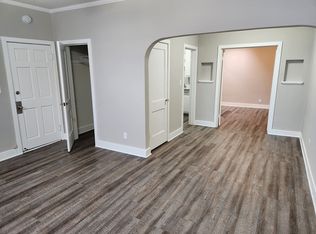 208-216 E Main St #B, Watertown, WI 53094