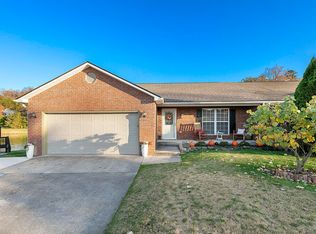 914 Muirfield Dr, Maryville, TN 37801