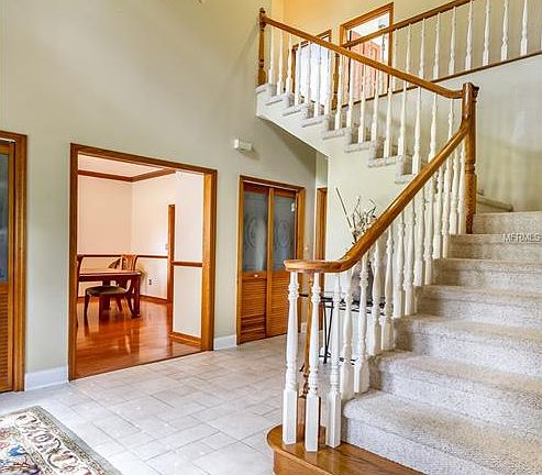 3rd image of 19210 Eastbrook Dr