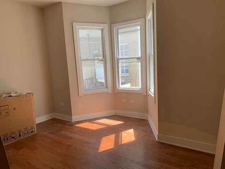 2418 N Washtenaw Ave #2418 — Photo 8