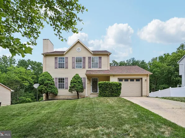 6910 Cherryfield Rd, Fort Washington, MD 20744
