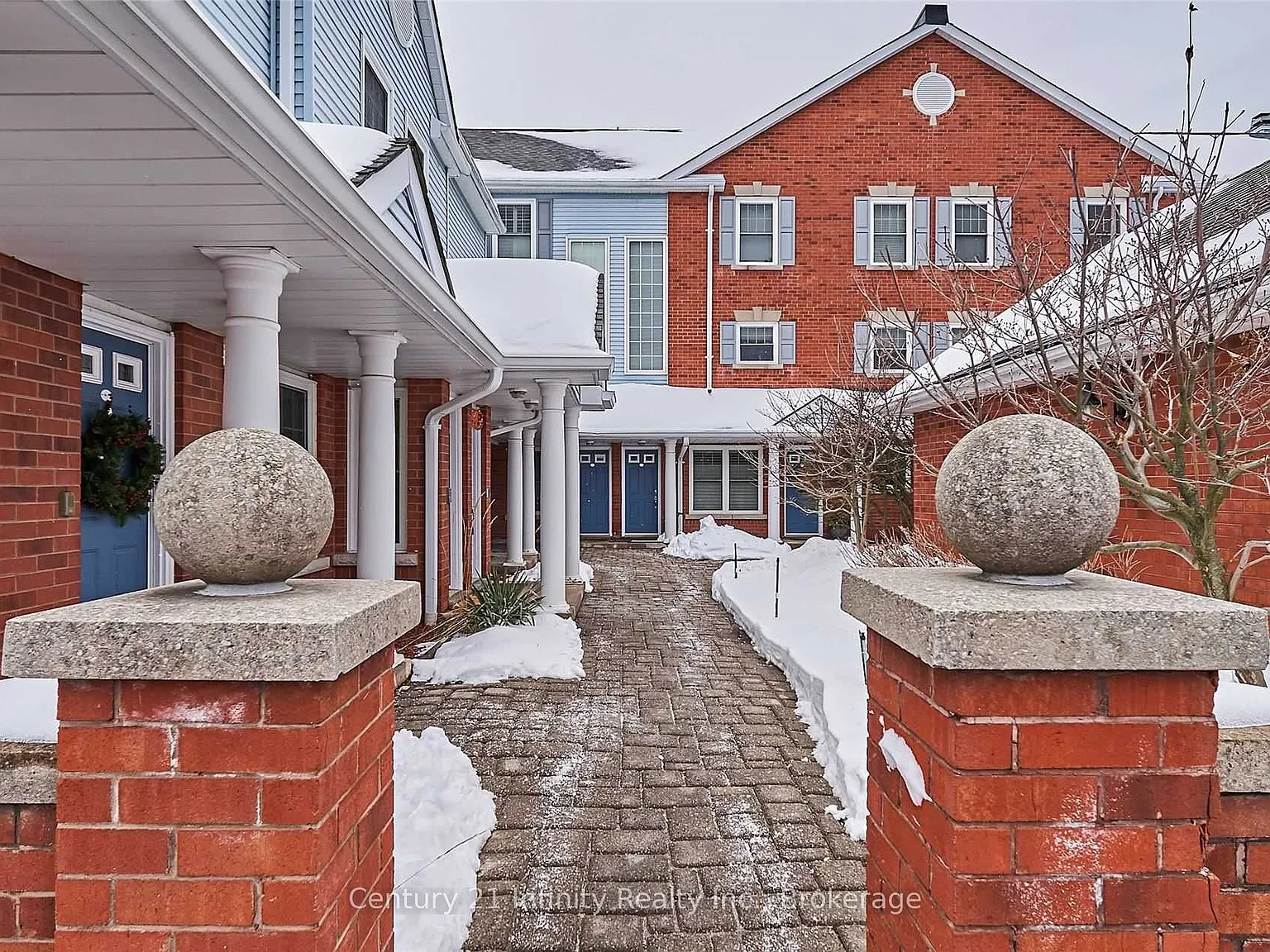 2 bed, $2,500 — Photo 1