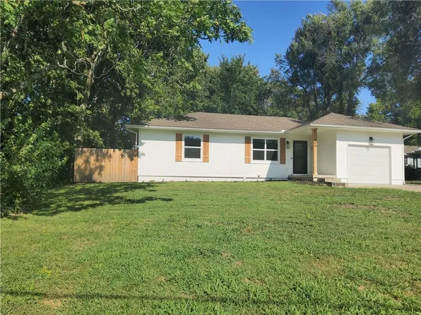 309 Wellington St, Richmond, MO 64085