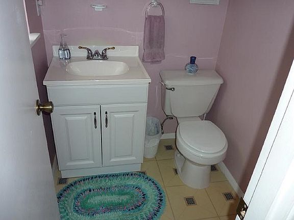Master Half Bath