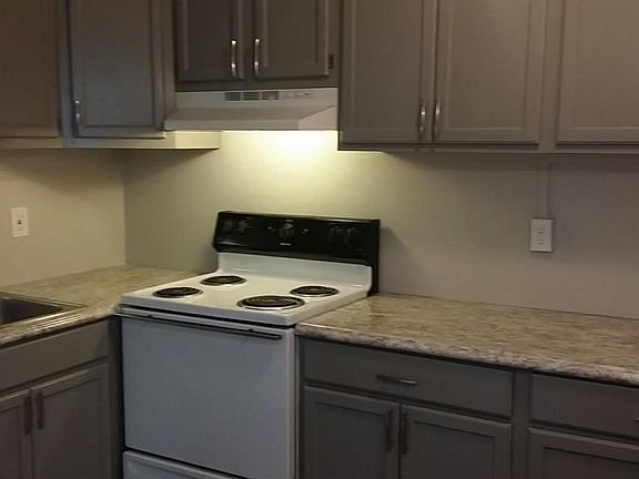 2nd image of 2550 S Big Bend Blvd APT 18
