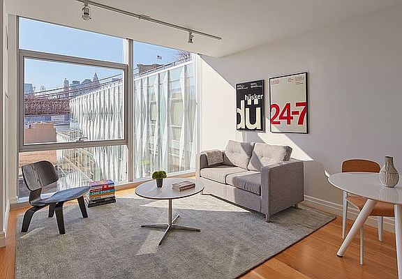 5th image of 60 Water St APT 305