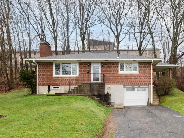 38 Woodedge Avenue, Waterbury, CT 06706