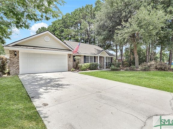 4th image of 182 Lewis Drive