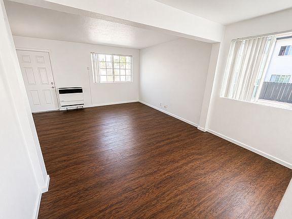 4th image of 6950 Fulton St #6950