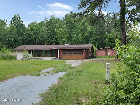2nd image of 1367 Wintergreen Road