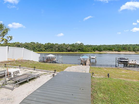 4th image of 404 W Yacht Drive