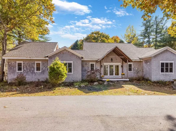 8 Winding Brooke Lane, South Berwick, ME 03908