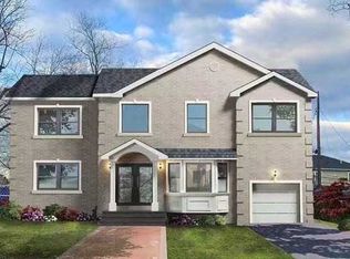 5 Melanie Ln, Syosset, NY 11791