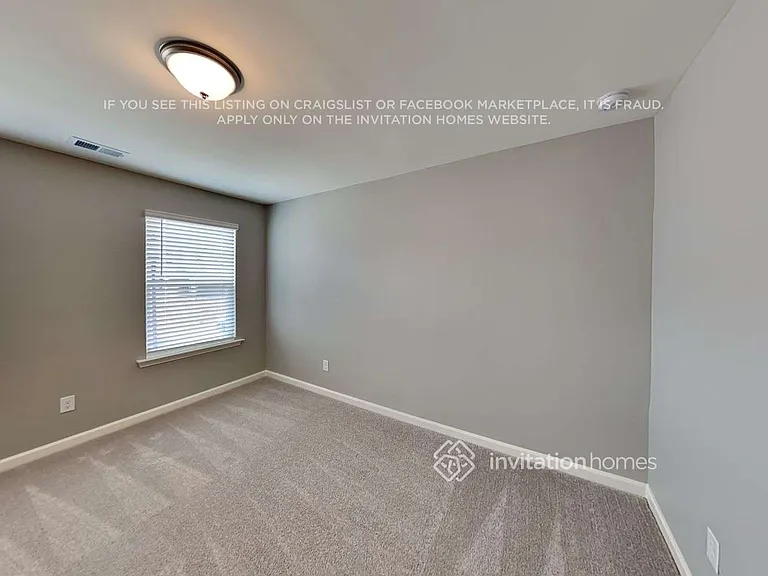 179 Webster Cir — Photo 16